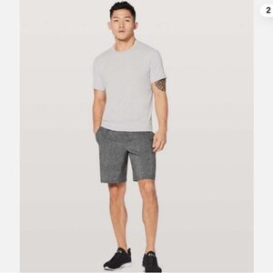 Lululemon Mens Pace Breaker Shorts M Gray